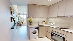 Lincoln Suites (D11), Condominium #468040271